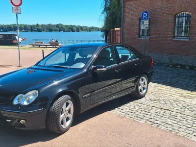 Gebraucht Mercedes C200 163 PS (119 kW) 2004 Schwarz Limousine