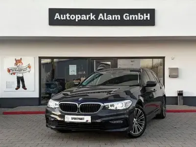 Gebraucht BMW 525 M Sport 231 PS (169 kW) 2018 Grau Kombi