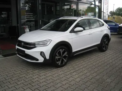 Gebraucht VW Taigo Style 150 PS (110 kW) 2023 Purewhite SUV