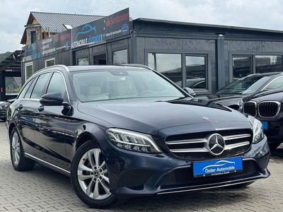 Gebraucht Mercedes C220 Avantgarde 194 PS (142 kW) 2018 Blau Limousine