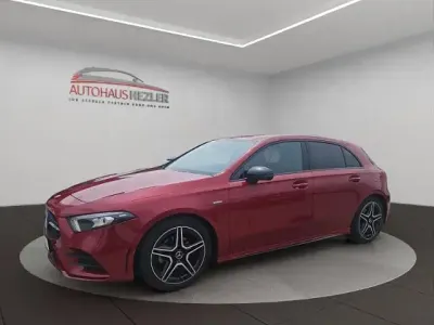 Używany Mercedes A180 Sport 136 KM (100 kW) 2020 Czerwony Sedan/Limuzyna