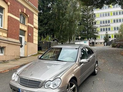 Mercedes C200