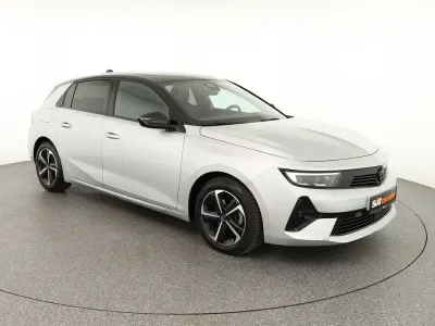 Używany Opel Astra 96 KM (70 kW) 2025 Srebrny Hatchback