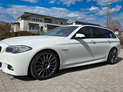 Gebraucht BMW 530 M Sport 258 PS (189 kW) 2014 Weiß Kombi