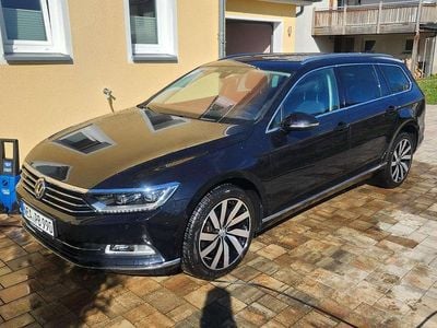 Gebraucht VW Passat Highline 239 PS (175 kW) 2015 Schwarz Kombi