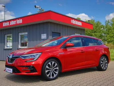 Gebraucht Renault Mégane IV Intens 140 PS (102 kW) 2021 Rot Limousine