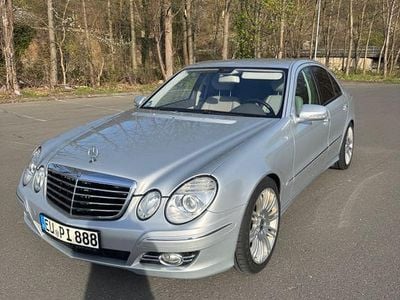 Gebraucht Mercedes E220 170 PS (125 kW) 2007 Silber Limousine
