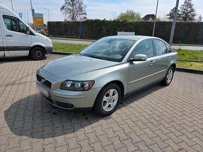Begagnad Volvo S40 126 HK (92 kW) 2006 Grå Sedan