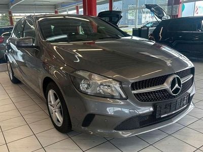 Gebraucht Mercedes A200 Urban 136 PS (100 kW) 2016 Grau Limousine