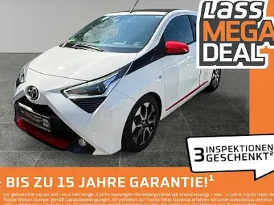 Gebraucht Toyota Aygo x-sky 72 PS (52 kW) 2020 Weiß Kleinwagen