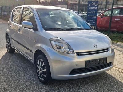 Gebraucht Daihatsu Sirion 69 PS (50 kW) 2006 Silber Kleinwagen