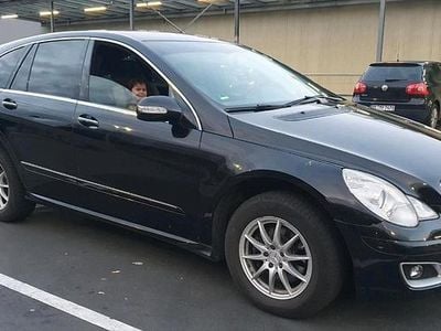 Mercedes R320