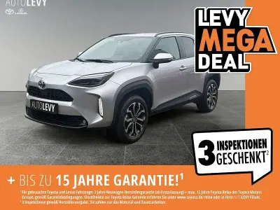 Gebraucht Toyota Yaris Cross 131 PS (96 kW) 2023 Silber SUV