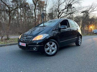 Gebraucht Mercedes A180 Avantgarde 116 PS (85 kW) 2011 Schwarz Limousine