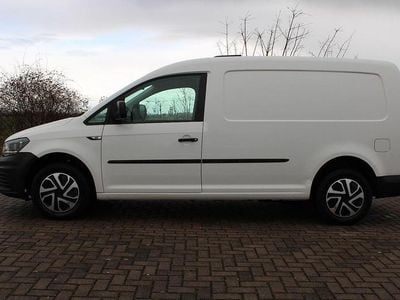 Usata VW Caddy Maxi 110 CV (80 kW) 2016 Bianco Monovolume