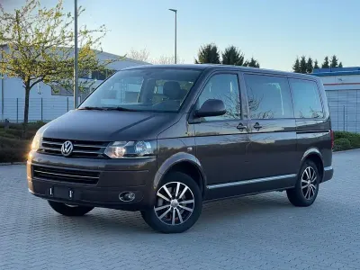 Gebraucht VW Multivan 179 PS (131 kW) 2015 Braun Van / Kleinbus