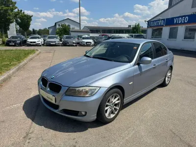 Gebraucht BMW 318 Comfort Edition 143 PS (105 kW) 2010 Blau Limousine
