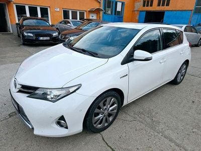 Toyota Auris Hybrid