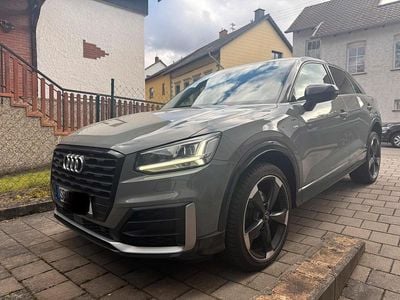 Gebraucht Audi Q2 S-Line 190 PS (139 kW) 2017 Grau SUV