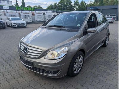 Mercedes B200