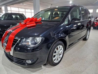 Schwarz Gebraucht 2010 VW Touran Freestyle Van / Kleinbus | 6.299 € (Etwas zu teuer)