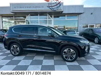 Gebraucht Hyundai Santa Fe Style 185 PS (136 kW) 2020 Schwarz SUV