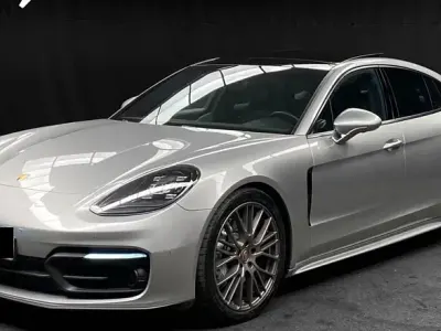 Gebraucht Porsche Panamera 4 E-Hybrid 462 PS (339 kW) 2021 Gtsilber Kleinwagen