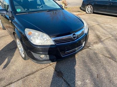 Gebraucht Opel Astra 102 PS (75 kW) 2007 Schwarz Kombi