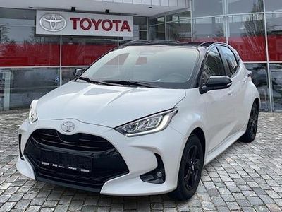 Gebraucht Toyota Yaris Hybrid 116 PS (85 kW) 2024 Schwarz Limousine