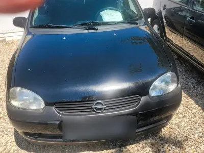 Gebraucht Opel Corsa 60 PS (44 kW) 2000 Schwarz Kleinwagen