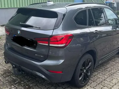 Gebraucht BMW X1 Sport Line 136 PS (100 kW) 2021 Grau SUV