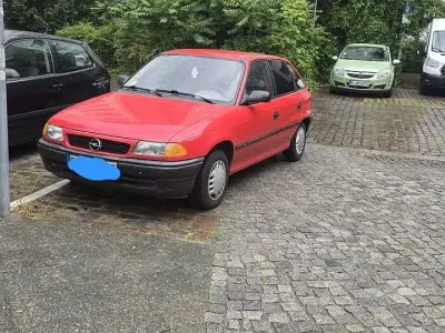 Gebraucht Opel Astra 90 PS (66 kW) 1996 Limousine