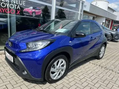 Gebraucht Toyota Aygo X Pulse 72 PS (52 kW) 2022 Juniper blue met. SUV
