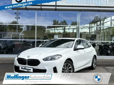 Gebraucht BMW 120 Shadowline 156 PS (114 kW) 2025 Alpinweiß Kleinwagen