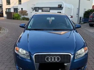 Gebraucht Audi A4 Sport 163 PS (119 kW) 2005 Blau Limousine