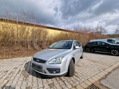 gebraucht Ford Focus Ghia