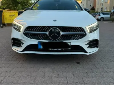 Gebraucht Mercedes A200 AMG line 163 PS (119 kW) 2021 Weiß Limousine