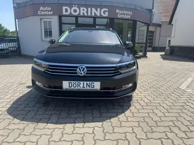 Gebraucht VW Passat Highline 150 PS (110 kW) 2019 Deep black perleffekt Kombi