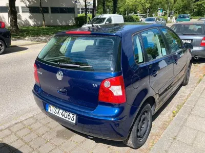 Second-hand VW Polo Basis 64 CP (47 kW) 2003 Albastru Berlinǎ