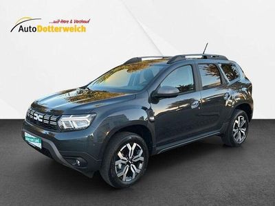 Schiefergrau Gebraucht 2024 Dacia Duster Journey SUV | 23.890 € (Fairer Preis)