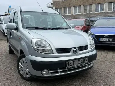Usata Renault Kangoo Authentique 75 CV (55 kW) 2004 Grigio Monovolume