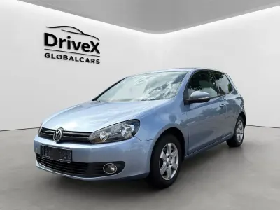 Gebraucht VW Golf VI Trendline 105 PS (77 kW) 2011 Blau Kleinwagen