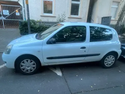 Gebraucht Renault Clio 75 PS (55 kW) 2007 Weiß Kleinwagen