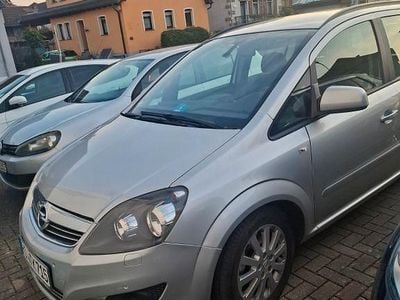 Gebraucht Opel Zafira Family 116 PS (85 kW) 2013 Silber Van / Kleinbus