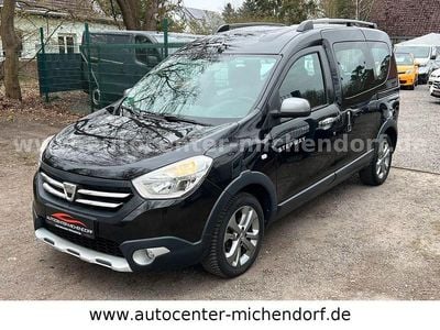 Gebraucht Dacia Dokker Stepway 116 PS (85 kW) 2017 Schwarz Van / Kleinbus