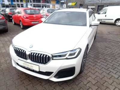 Gebraucht BMW 540 M Sport 333 PS (244 kW) 2022 Weiß Limousine