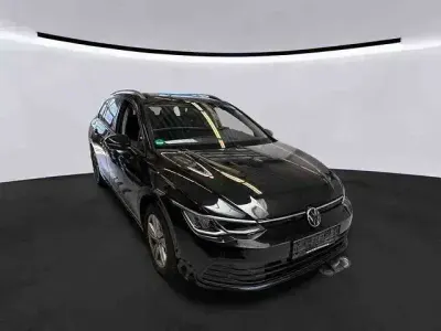Gebraucht VW Golf VIII Life 150 PS (110 kW) 2023 Schwarz Kombi