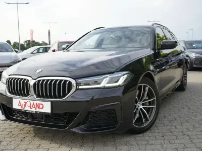 Gebraucht BMW 540 M Sport 333 PS (244 kW) 2023 Saphirschwarzmet. (metallic) Kombi