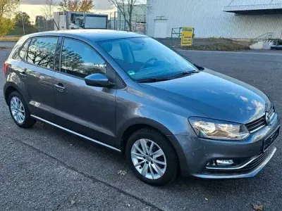 Gebraucht VW Polo Comfortline 75 PS (55 kW) 2014 Grau Limousine
