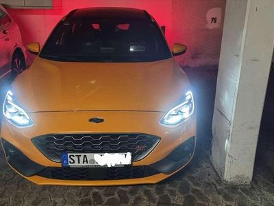 Orange Gebraucht 2020 Ford Focus ST Kombi | 18.500 € (Etwas zu teuer)